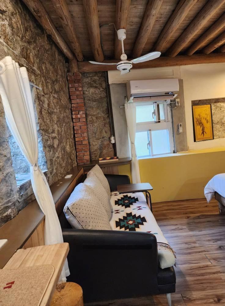 Eternal Seaside House Hotel Nam Can Ngoại thất bức ảnh