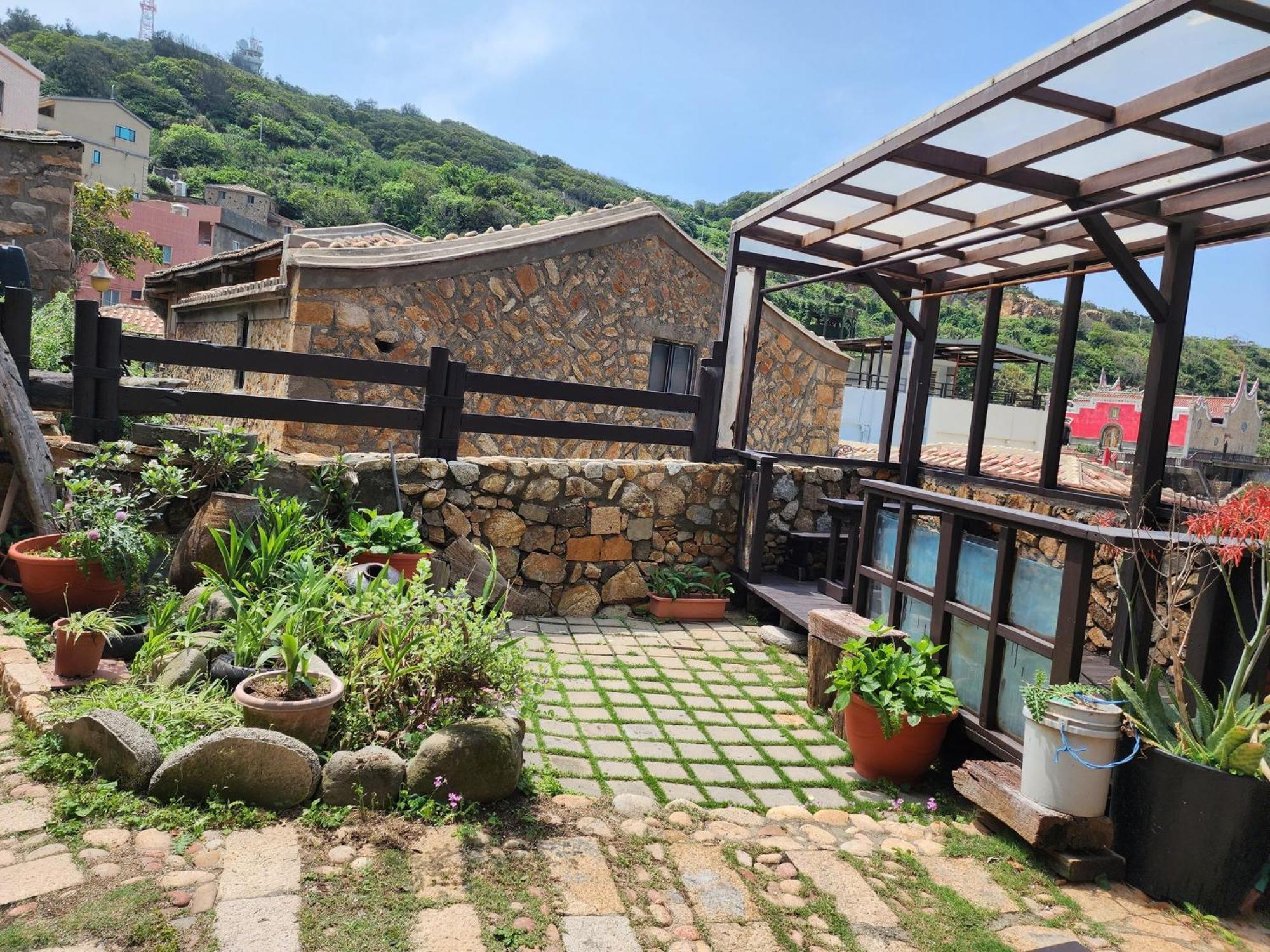 Eternal Seaside House Hotel Nam Can Ngoại thất bức ảnh